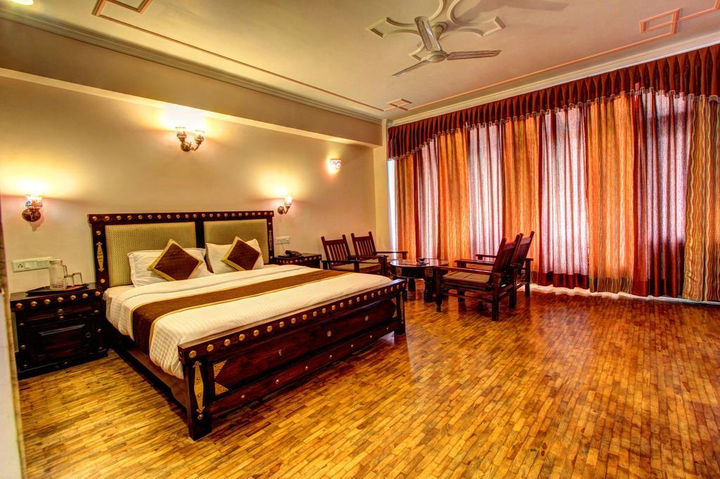 מנאלי Hotel The Himachal Inn מראה חיצוני תמונה
