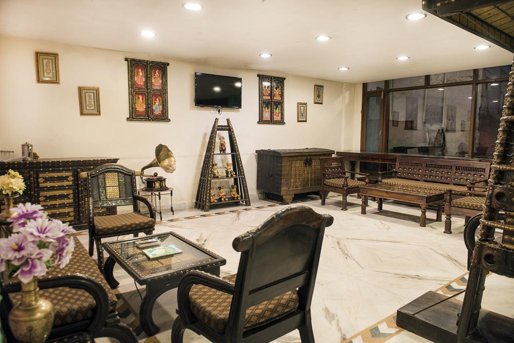 מנאלי Hotel The Himachal Inn מראה חיצוני תמונה