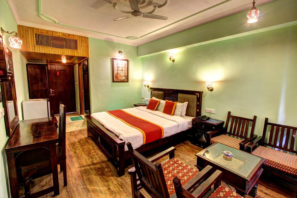 מנאלי Hotel The Himachal Inn מראה חיצוני תמונה